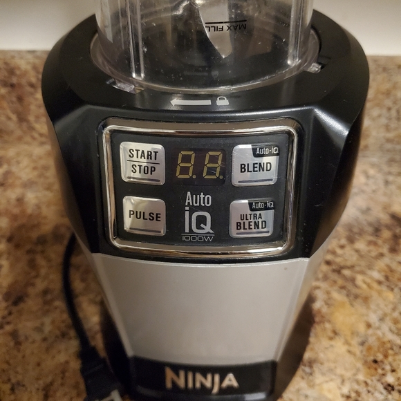 Ninja Smoothie blender - Picture 2 of 3